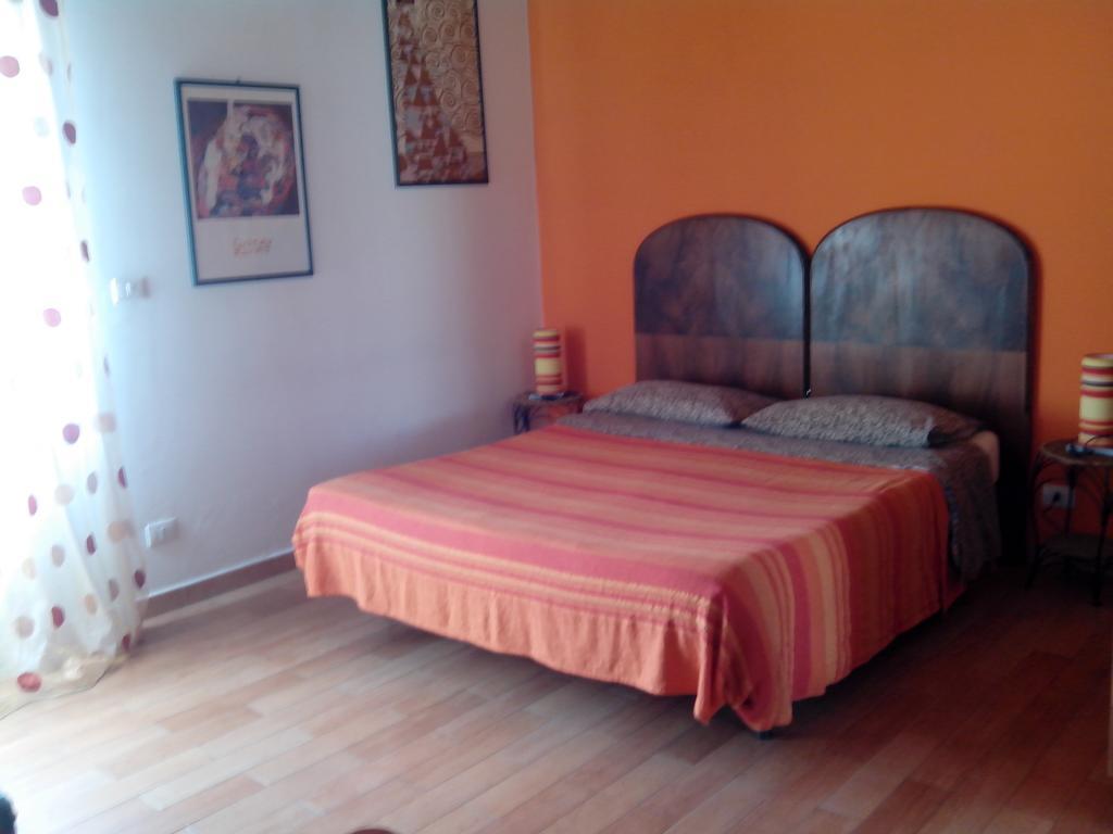 Bed&Breakfast La Casetta Sant'Alessio Siculo Room photo