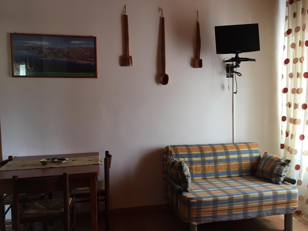 Bed&Breakfast La Casetta Sant'Alessio Siculo Exterior photo