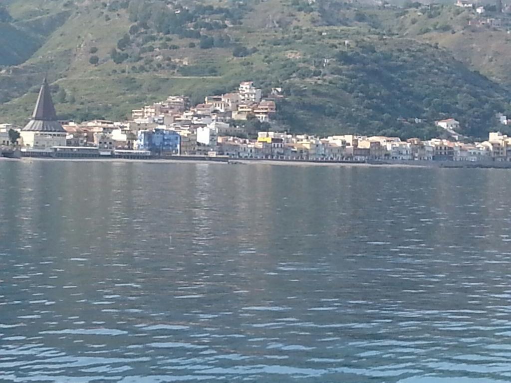 Bed&Breakfast La Casetta Sant'Alessio Siculo Exterior photo