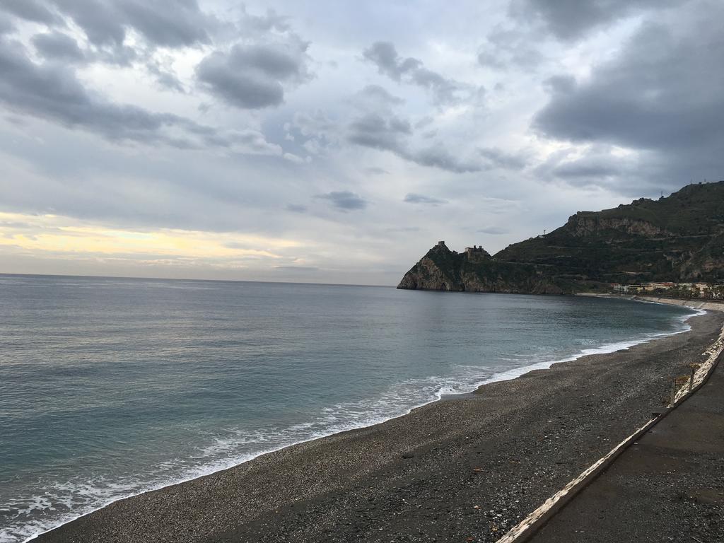 Bed&Breakfast La Casetta Sant'Alessio Siculo Exterior photo